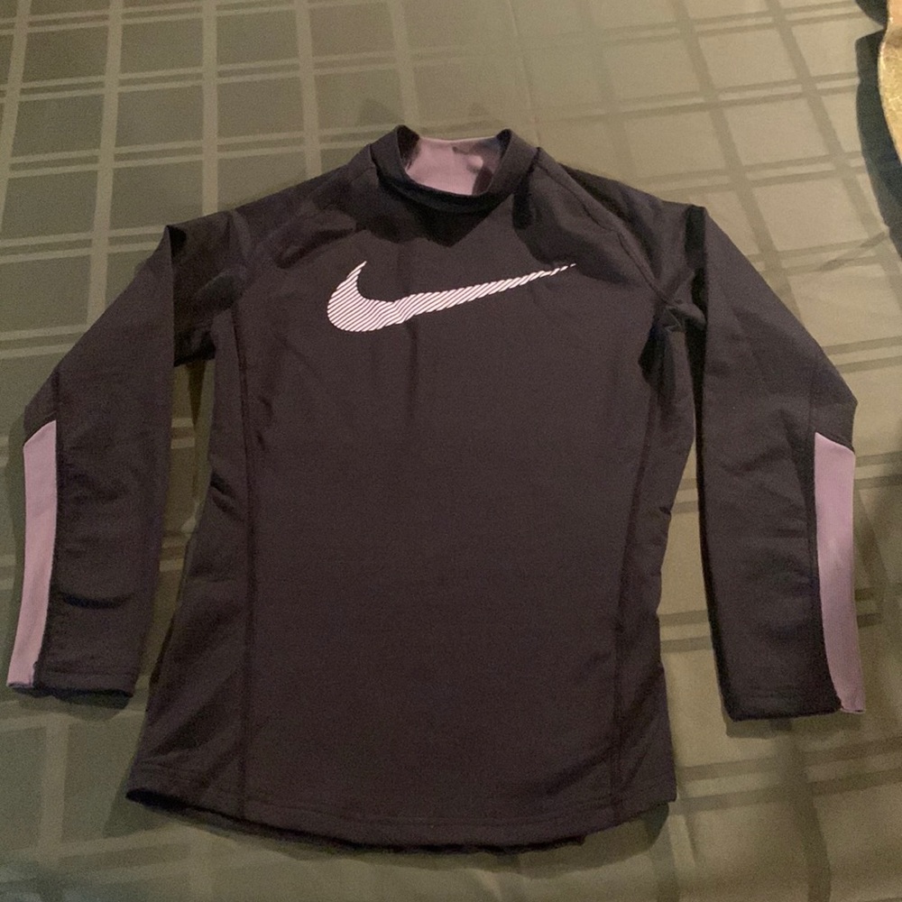 Nike dry fit never worn shirt boys large